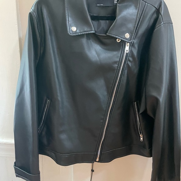 Black Leather Moto Jacket Asymmetrical Zipper - Picture 2 of 7